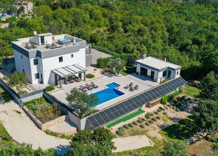 Beautiful Danica With Pool In