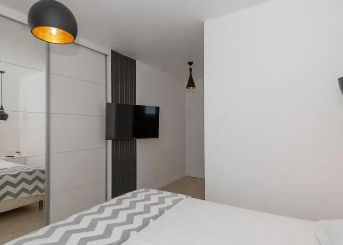 Beautiful Danica With Pool In * Makarská