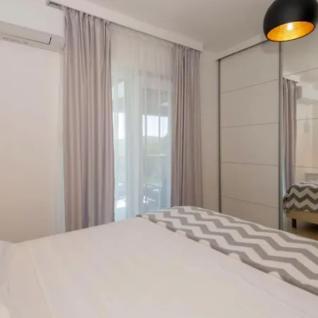 Villa Beautiful Villa Danica With Pool In Makarska