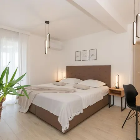 Villa Beautiful Villa Danica With Pool In Makarska *