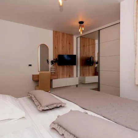 Beautiful Villa Danica With Pool In Makarska