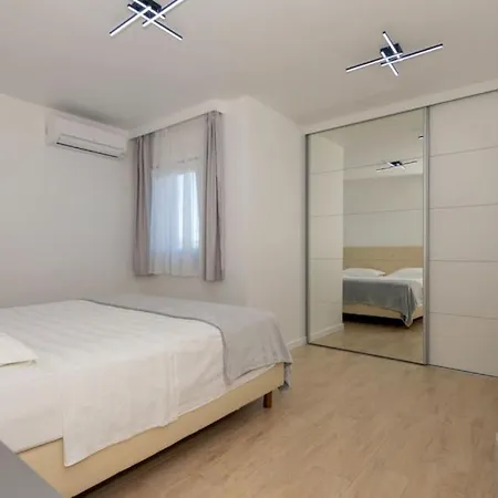 Beautiful Danica With Pool In * Makarska