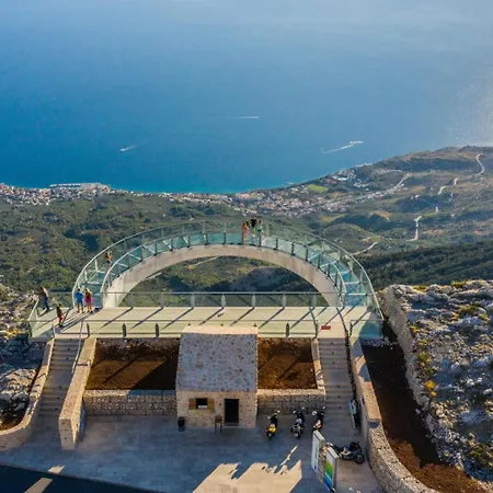 Beautiful Danica With Pool In * Makarska
