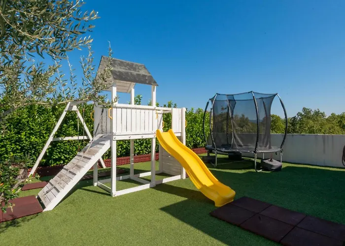 Beautiful Danica With Pool In * Makarska