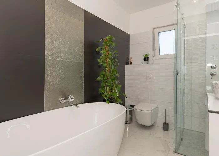 Beautiful Danica With Pool In Willa *