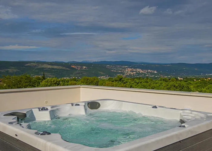 Villa Beautiful Danica With Pool In Makarska